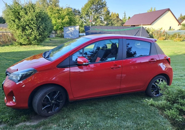 Toyota Yaris cena 44900 przebieg: 50600, rok produkcji 2015 z Jaworzno małe 92